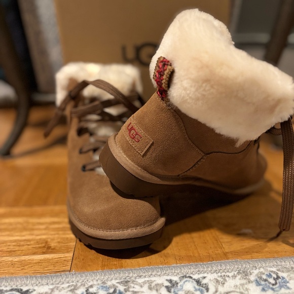 🆕 UGG Classic Mini Alpine Bootie🥰 - Picture 2 of 16